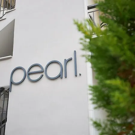 Pearl Ofrinion