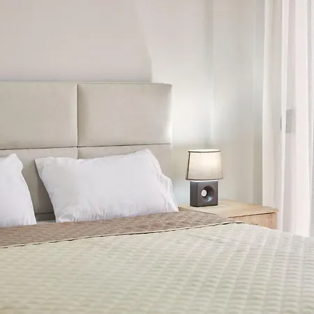 Pearl Apartment